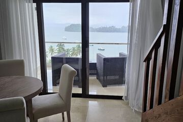 Beach/ocean view