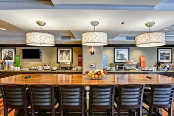 Breakfast/Coffee Service 22 of 26