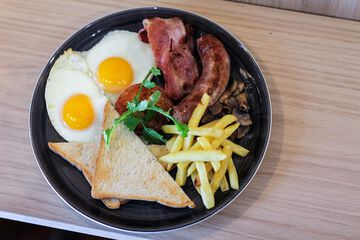 Breakfast meal