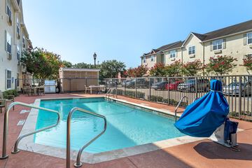 Pool 5 of 40