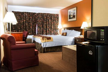 Room 25 of 32