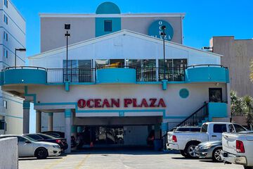 Ocean Plaza Motel
