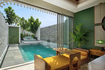 Private pool