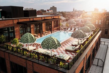 Rooftop pool