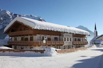 Photo 47