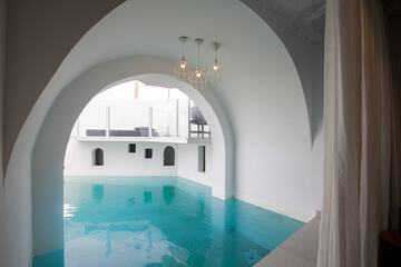 Private pool