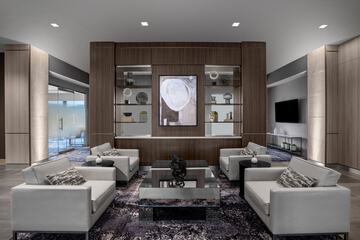Hotel Interior 10 of 26