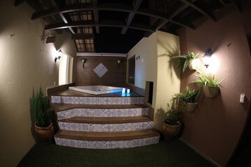 Jetted tub