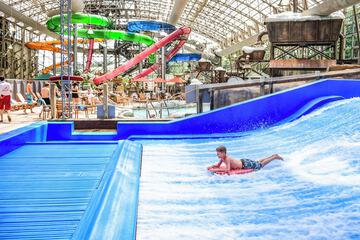 Surfing/boogie boarding