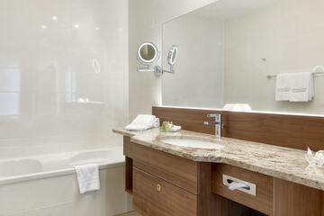 Bathroom sink