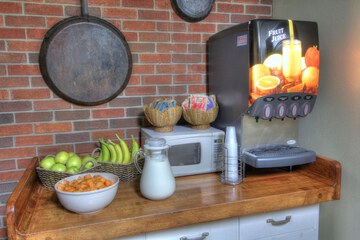 Breakfast/Coffee Service 42 of 59