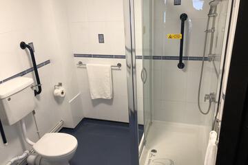 Bathroom shower