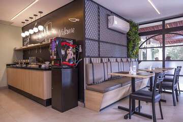 Coffee shop