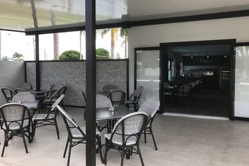 Cafe
