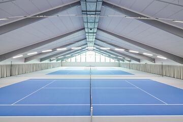 Tennis court