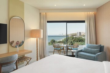 Beach/ocean view