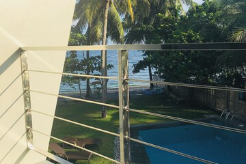Beach/ocean view