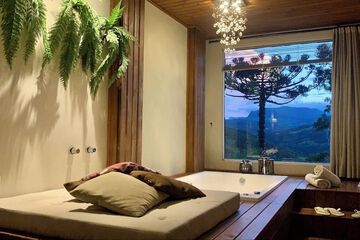 Private spa tub