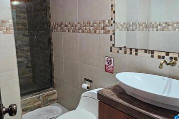 Photo 37