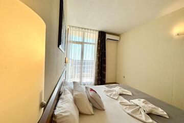 Photo 42