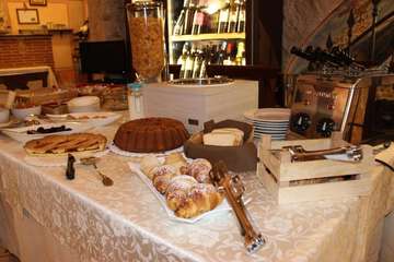 Breakfast buffet
