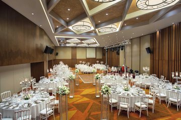 Indoor wedding