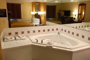 Room 3 of 22
