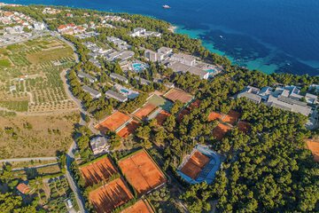 Tennis court