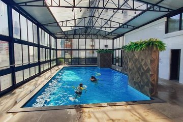 Rooftop pool