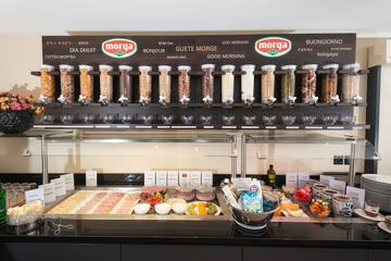Breakfast buffet