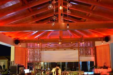 Poolside bar