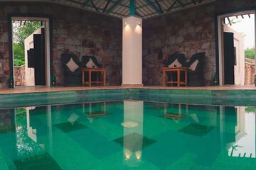 Private pool