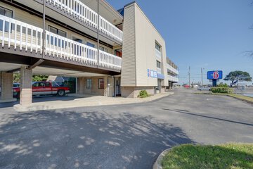 Property Grounds 35 of 35