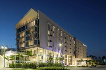 DoubleTree by Hilton Miami - Doral FL