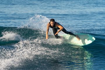 Surfing/boogie boarding