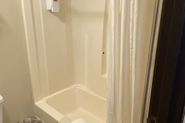 Room 13 of 38