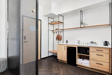 Private kitchenette