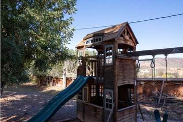 Children's play area - outdoor