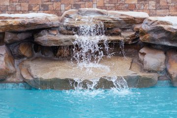 Pool waterfall