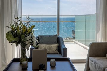 Beach/ocean view