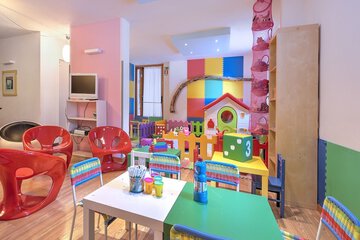 Children's play area - indoor