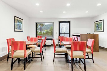 Breakfast/Coffee Service 46 of 47