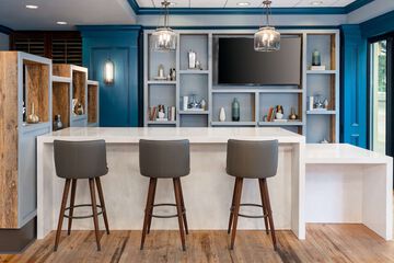 Hotel Interior 6 of 44