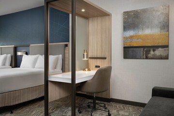 Room 19 of 33