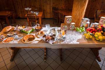 Breakfast buffet