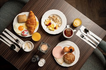 Breakfast meal