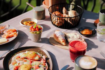 Breakfast meal