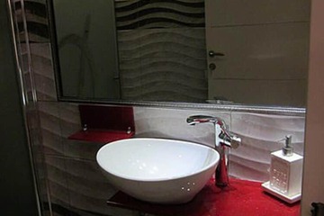 Bathroom sink