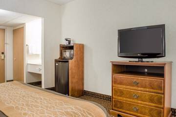 Room 42 of 59