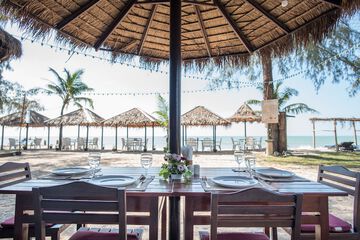 Beach bar